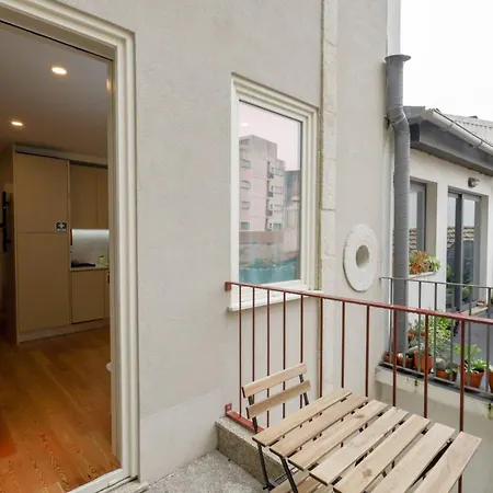 Martires Sweet Apts By Portocityhosts Exterior photo