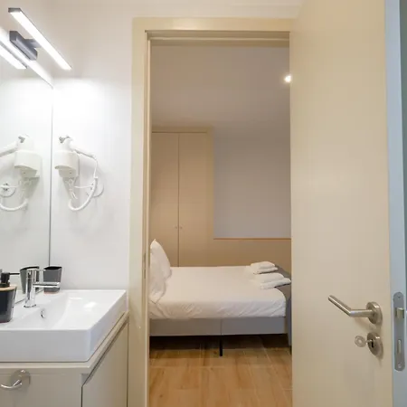 Martires Sweet Apts By Portocityhosts Exterior photo